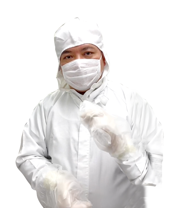 Dr-Binh-in-Lab-Japan-1